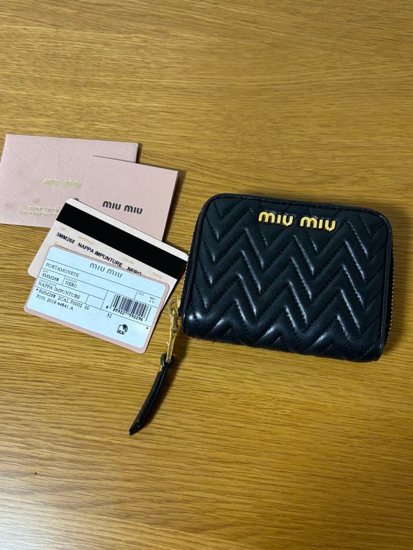 miumiu NAPPA IMPUNTURE ケース 財布 NERO miu miu（ミュウミュウ） 【即納】ミュウミュウ ナッパレザー 財布