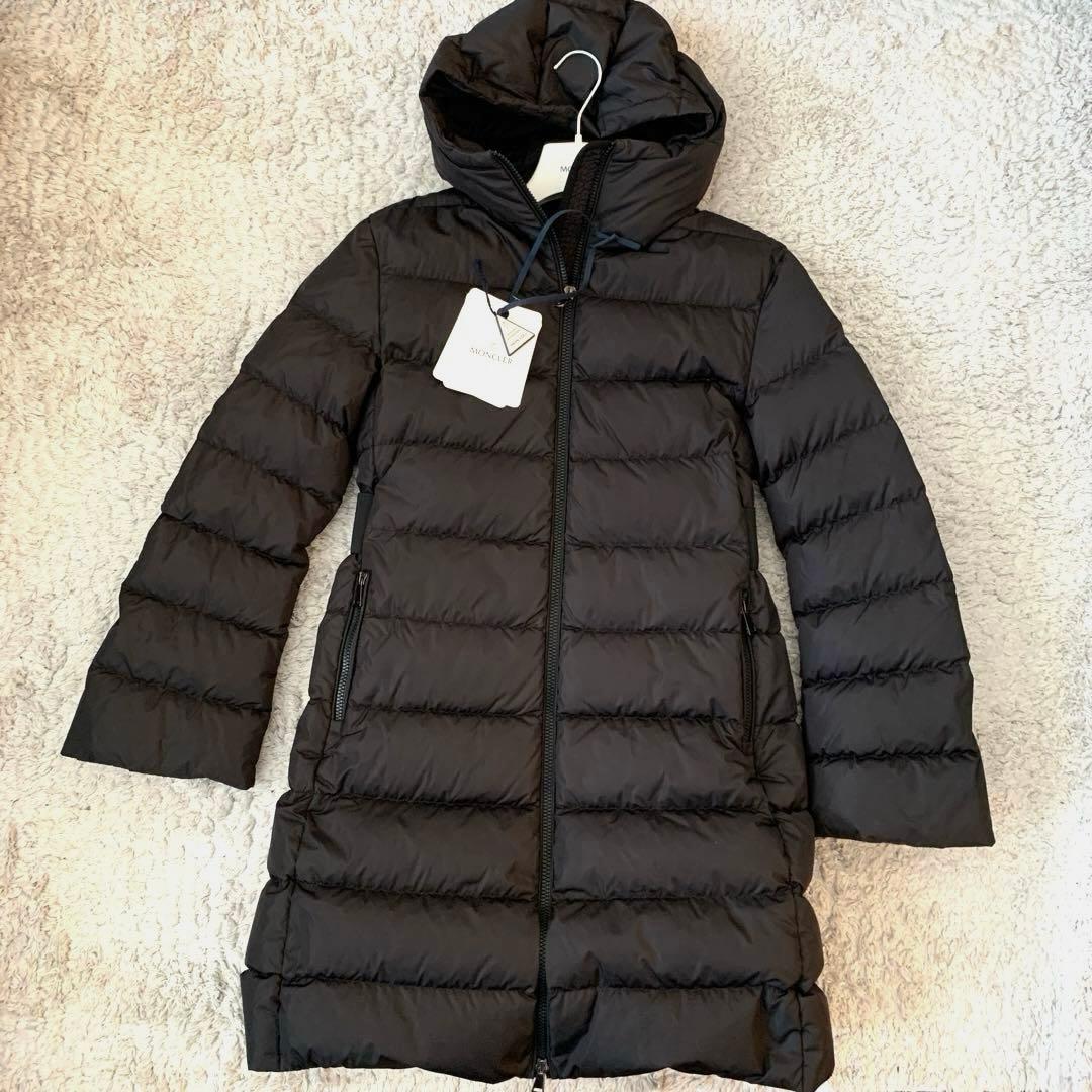 《美品》MONCLER ブラック ダウンジャケット