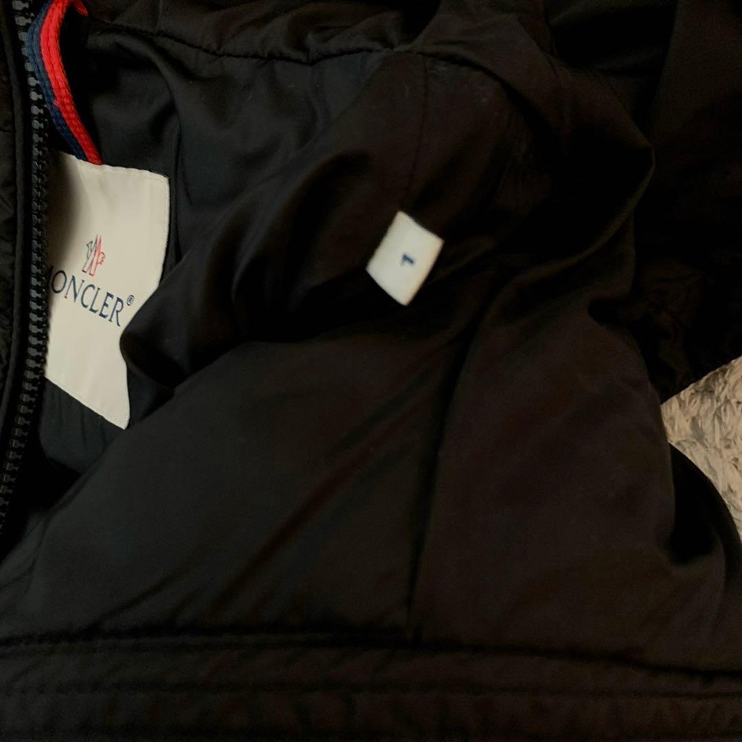 《美品》MONCLER ブラック ダウンジャケット