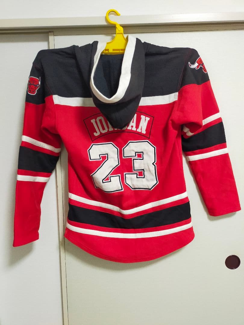 シカゴブルズ ジョーダン × IRIDIUM ホッケーパーカー - メルカリ