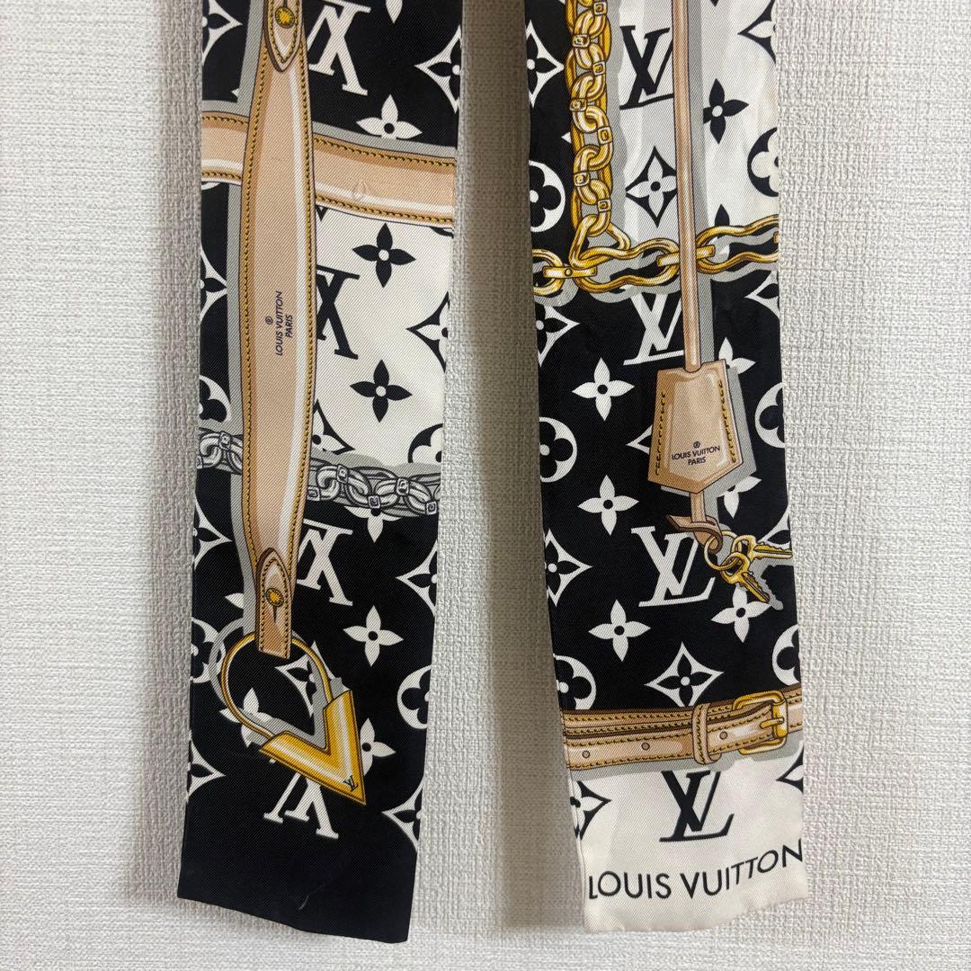 LOUIS VUITTON》匿名配送❣️シルクスカーフチェーンバンドー