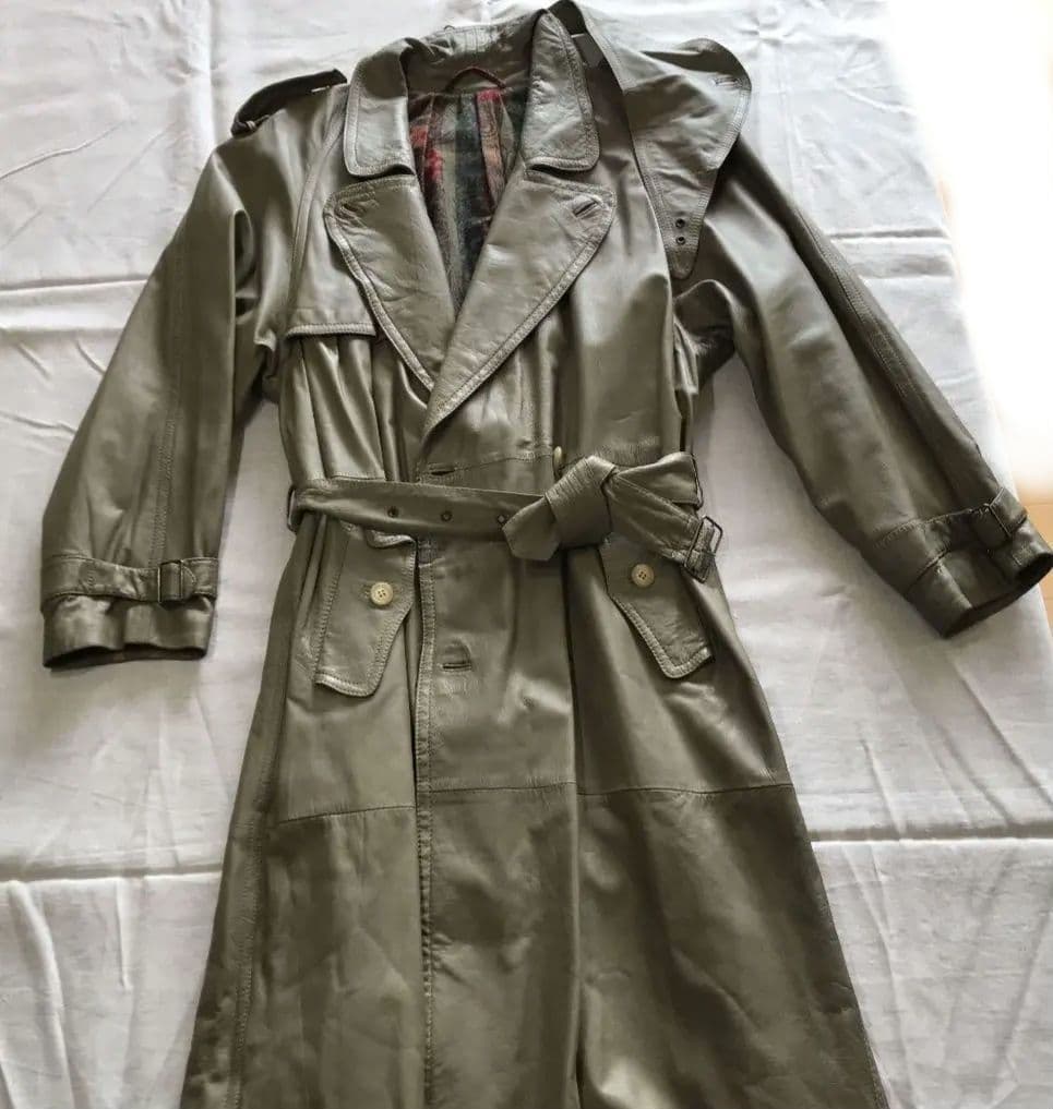 モレスキー革トレンチコートMモスグリーン ドレスプラス DRESS+ トレンチコート ロングコート ケープ 膝下丈 2way