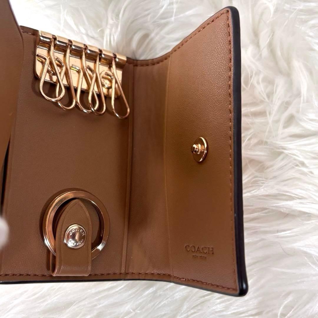 新品✨ コーチ ゴールド金具 ロゴ PVC 花柄 5連 キーケース 箱付