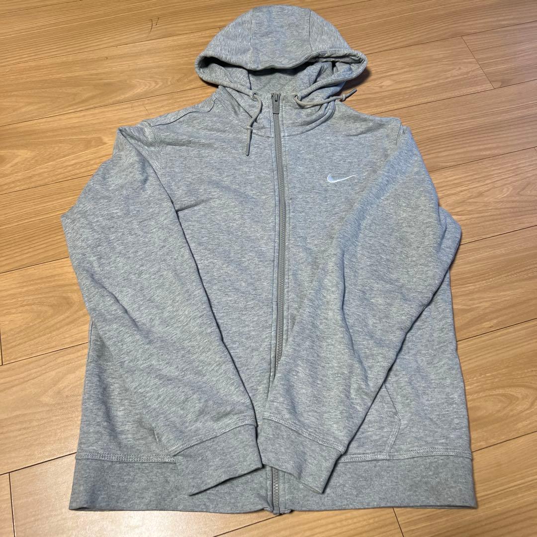 未使用Nike グレー フルジップ パーカー XL - メルカリ