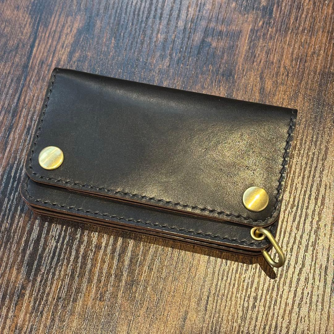 栃木レザー　ミドル　トラッカーウォレット　茶芯ブラック　3層 栃木レザー ミドル トラッカーウォレット 茶芯ブラック 3層 - メルカリ