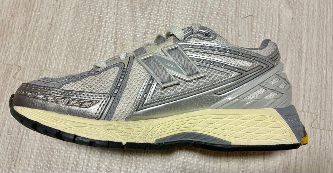 NEWBALANCEニューバランス1906r M1906RDD 23.5cm