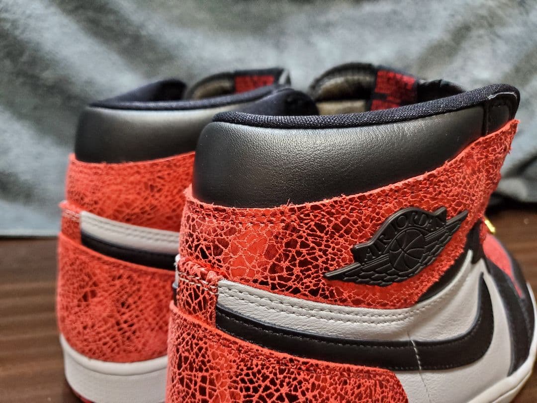 w29cm　Nike WMNS Air Jordan 1 High \"Ruby\"