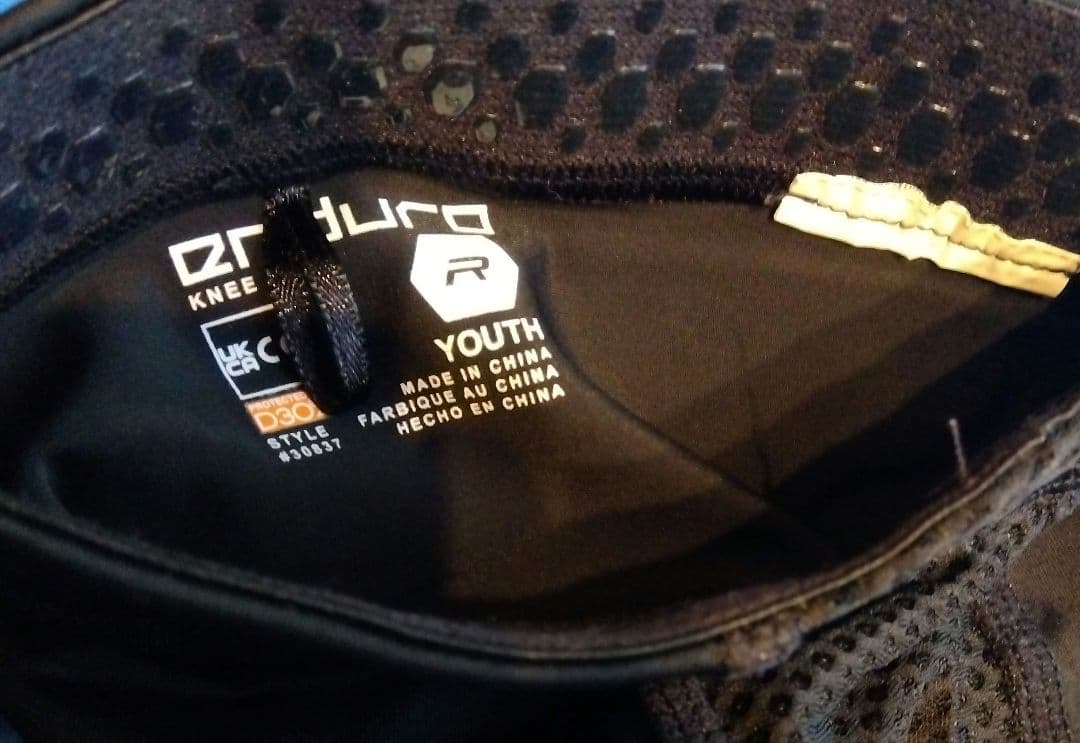 G-FORM プロテクターショーツ Sサイズ FOX 二ースリーブ ユース - メルカリ