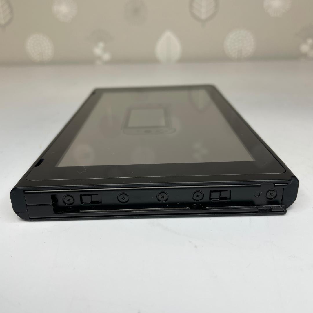 動作OK Nintendo Switch 本体のみ 新型 ニンテンドースイッチNintendo