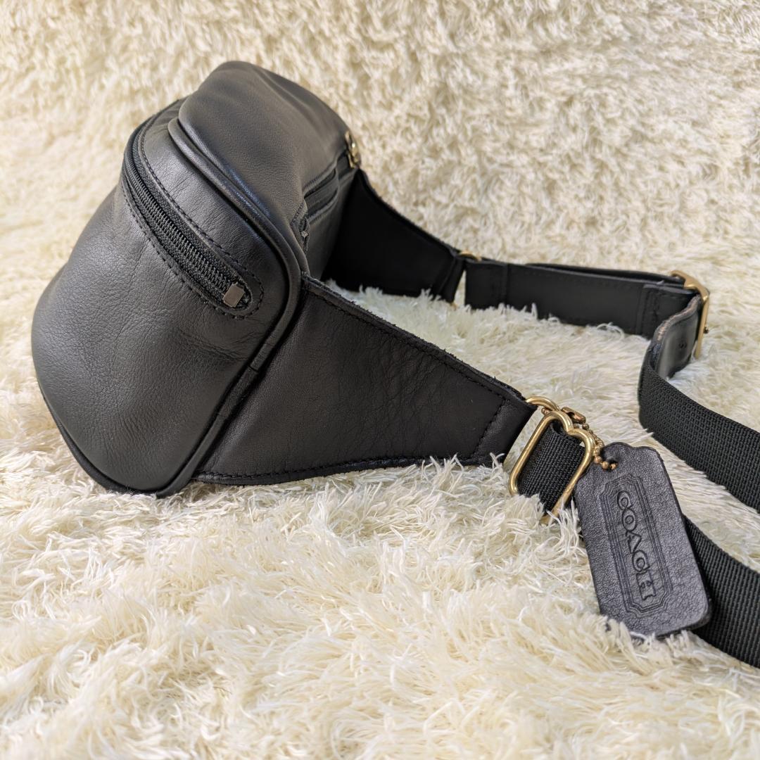 希少 コーチ ウエストポーチ ブラック レザー ボディバッグ 黒 本革