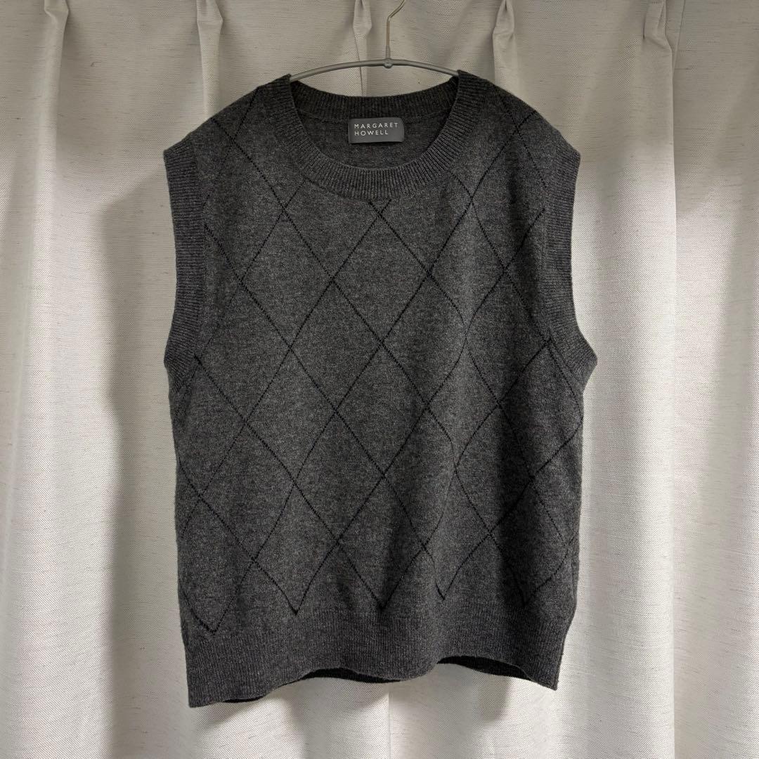 マーガレットハウエル グレー ダイヤモンド柄 ニットベスト - メルカリ