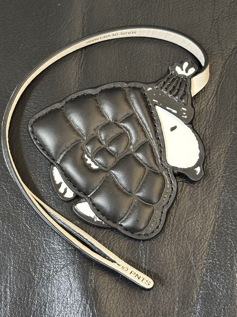 kate spade ピーナッツ パファー キーフォブ スヌーピー チャーム kate spade ピーナッツ パファー キーフォブ スヌーピー チャ