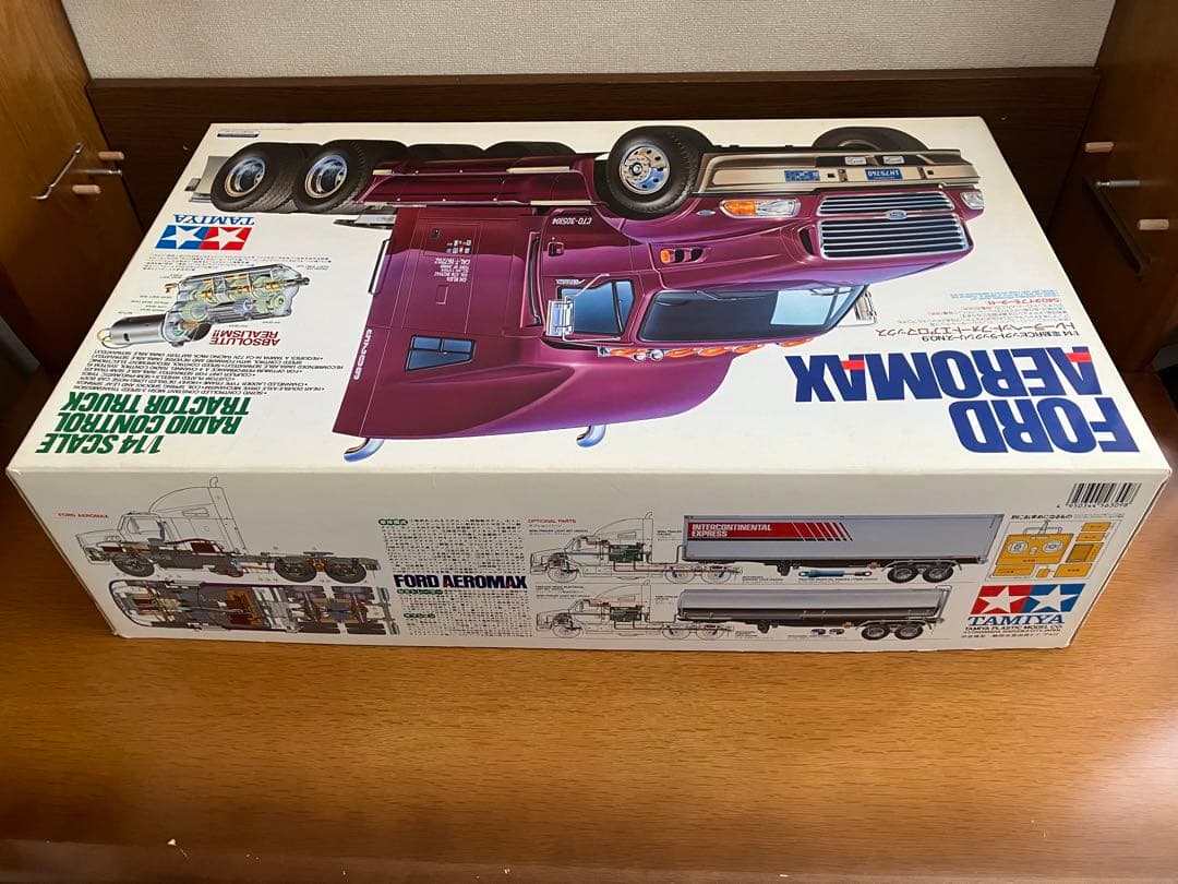 タミヤ 1/14RC トレーラーヘッド フォード エアロマックス - メルカリ