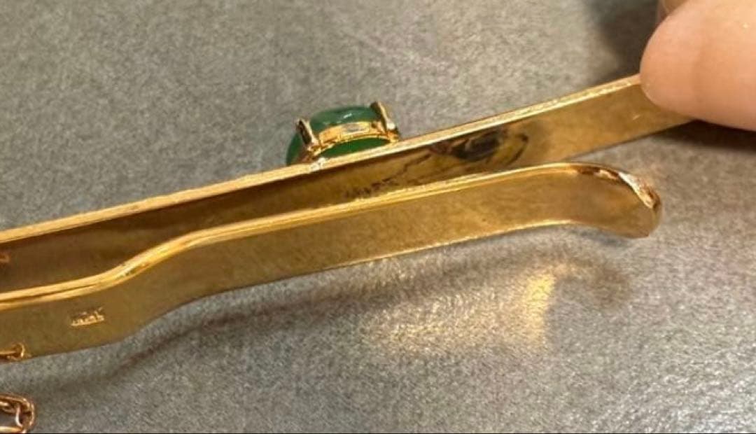18K刻印　ネクタイピン　ジャンク　5.37g ヴィンテージ　翡翠