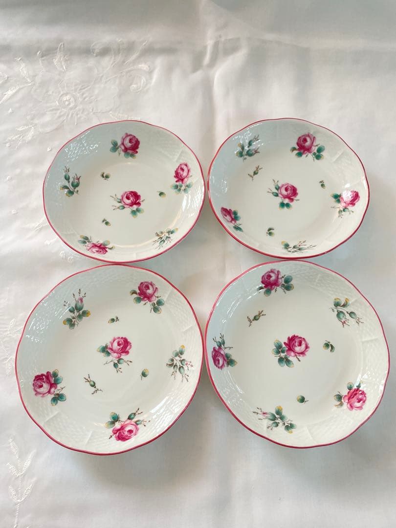 リチャードジノリ　バラの花柄皿 4枚セット Richard Ginori リチャード ジノリ プレート 皿 金縁 バラ 花柄 6枚