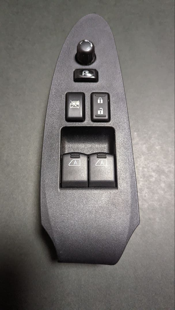 日産フェアレディZ34 パワーウインドウスイッチ - メルカリ