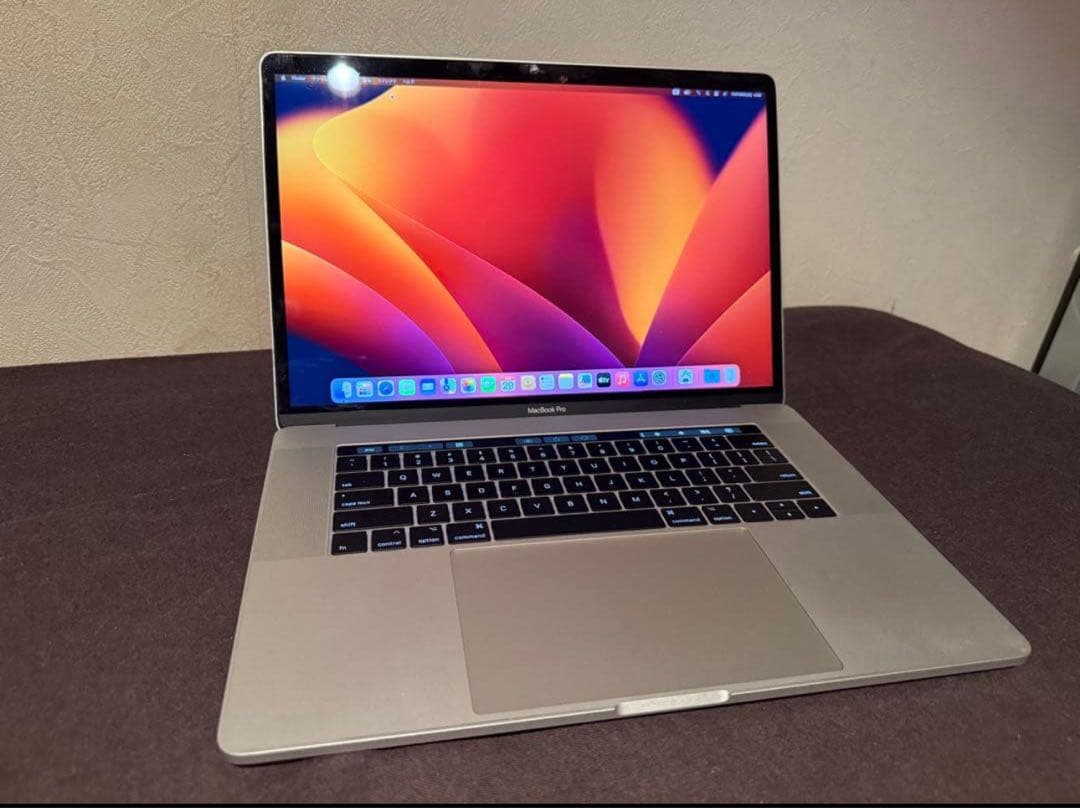 MacBook Pro 15 2017 Core i7 USキー s-l400.jpg