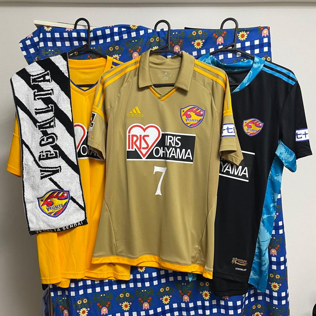 ベガルタ仙台　ユニフォーム3着　タオルマフラー ベガルタ仙台オフィシャルオンラインストアベガルタ仙台タオルマフラー