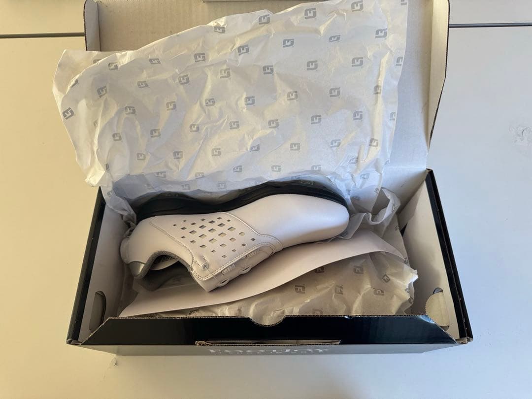 新品‼️フットジョイ　女性用ゴルフシューズ 23.5cm BOA ホワイト