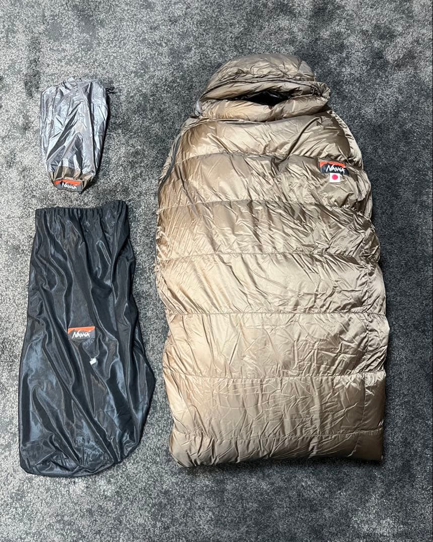 Nanga ナンガ オーロラライト 600dxブラウン寝袋 収納袋付き 楽天市場】ナンガ オーロラライト 600 DX メンズ レディース AURORA