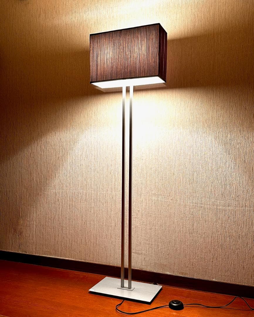 Kenshuns　ヤマギワ　BAUMN　フロアランプ　高さ160cm yamagiwa BAUMN FLOOR / ヤマギワ バウム フロア 3本脚 - インテリア