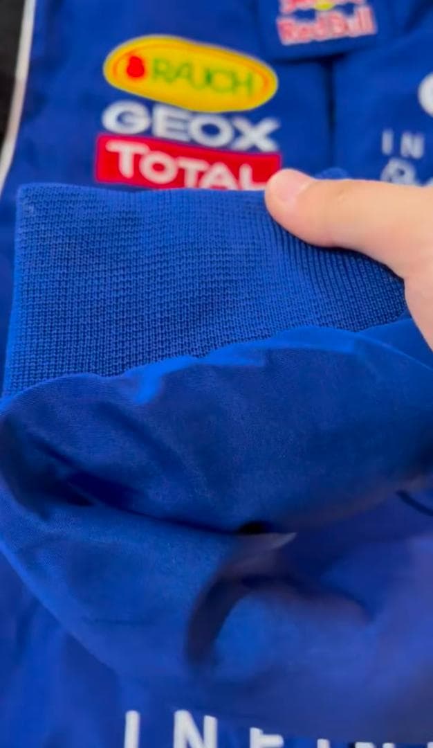 新品 RED BULL INFINITI 刺繍中綿 F1レーシングジャケットB6 - メルカリ