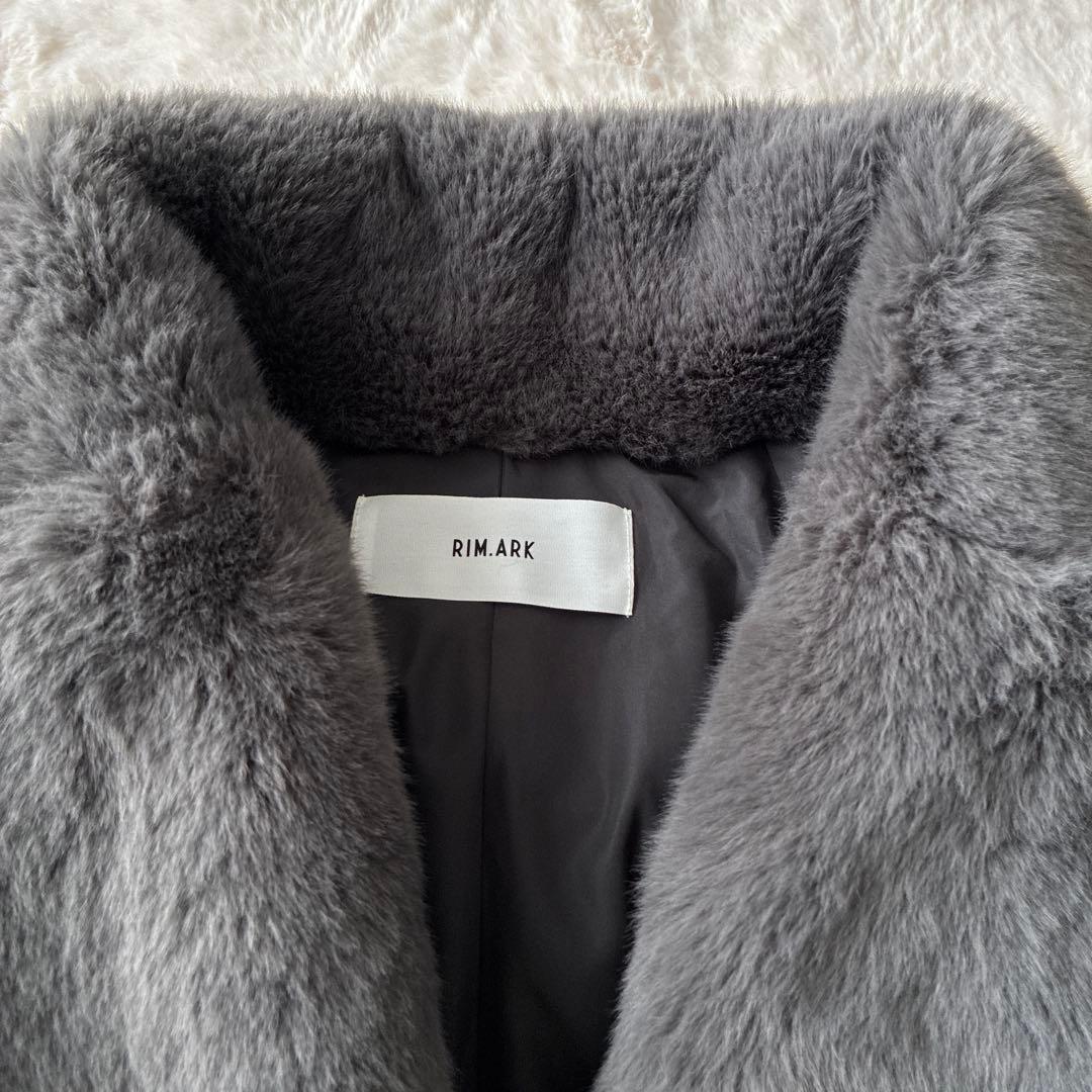 美品✨RIM.ARK リムアーク ドルマン フェイクファー コート グレー