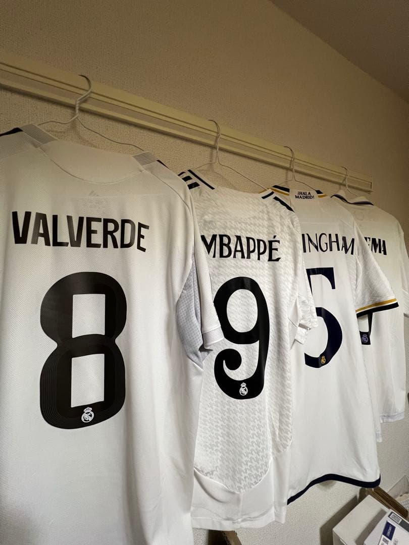 レアル・マドリード　 オーセンティックユニフォーム　まとめ売り 4枚 レアルマドリード 25-26 ホーム 半袖 ユニフォーム No.24 ハイセン
