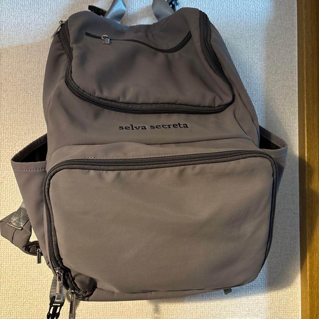 3月まで》selva secreta マザーズリュック 川崎希 - メルカリ
