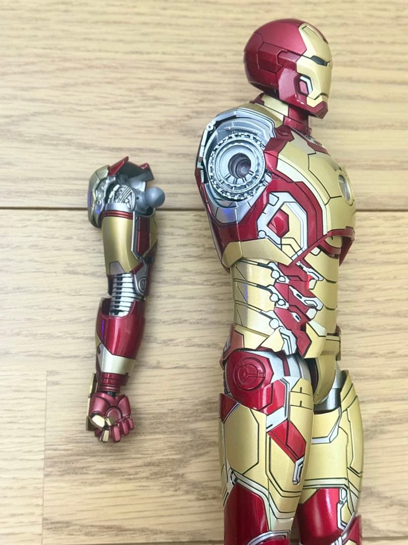 ジャンク品】ホットトイズ DIECAST アイアンマン・マーク42 - メルカリ