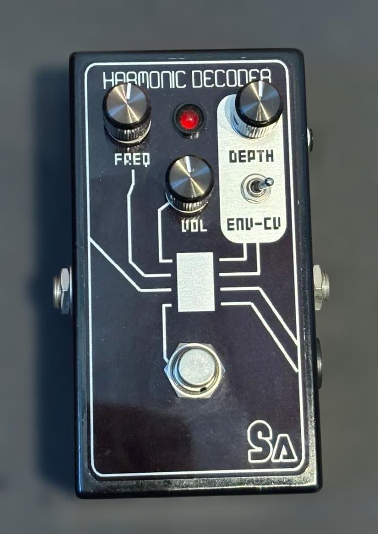 Sunsine Audio / Harmonic Decoder エフェクター 8ビットグリッチボックス】このサウンドは新感覚?！SUNSINE AUDIOの