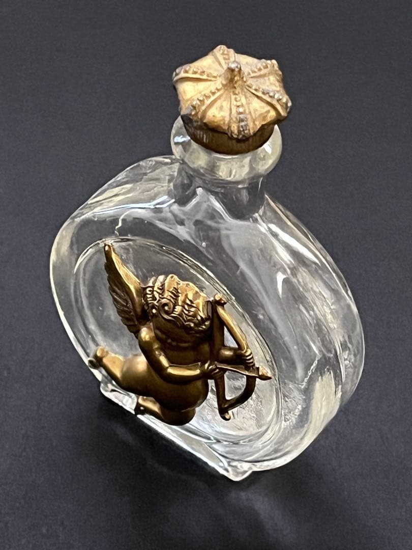 アンティークヴィンテージ 香水瓶天使キューピッド 真鍮装飾 ガラス