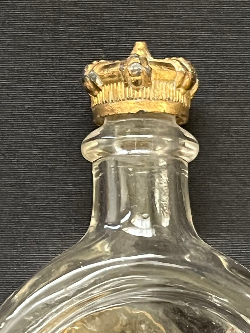 アンティークヴィンテージ 香水瓶天使キューピッド 真鍮装飾 ガラス