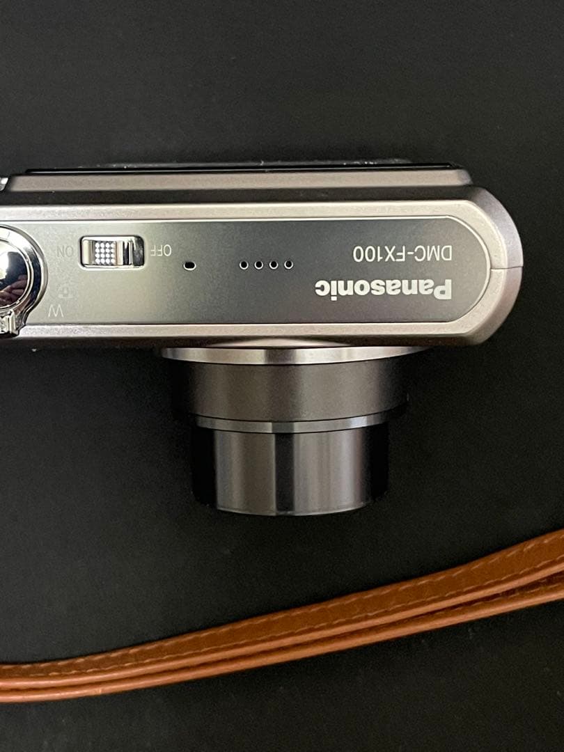 極美品】LUMIX DMC-FX100 ライカレンズ搭載と付属品（作動確認済