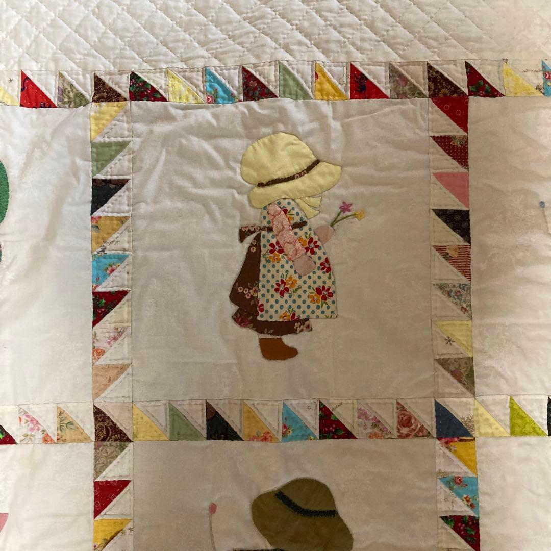 キルト パッチワーク タペストリー スーちゃん ハンドメイド - メルカリ
