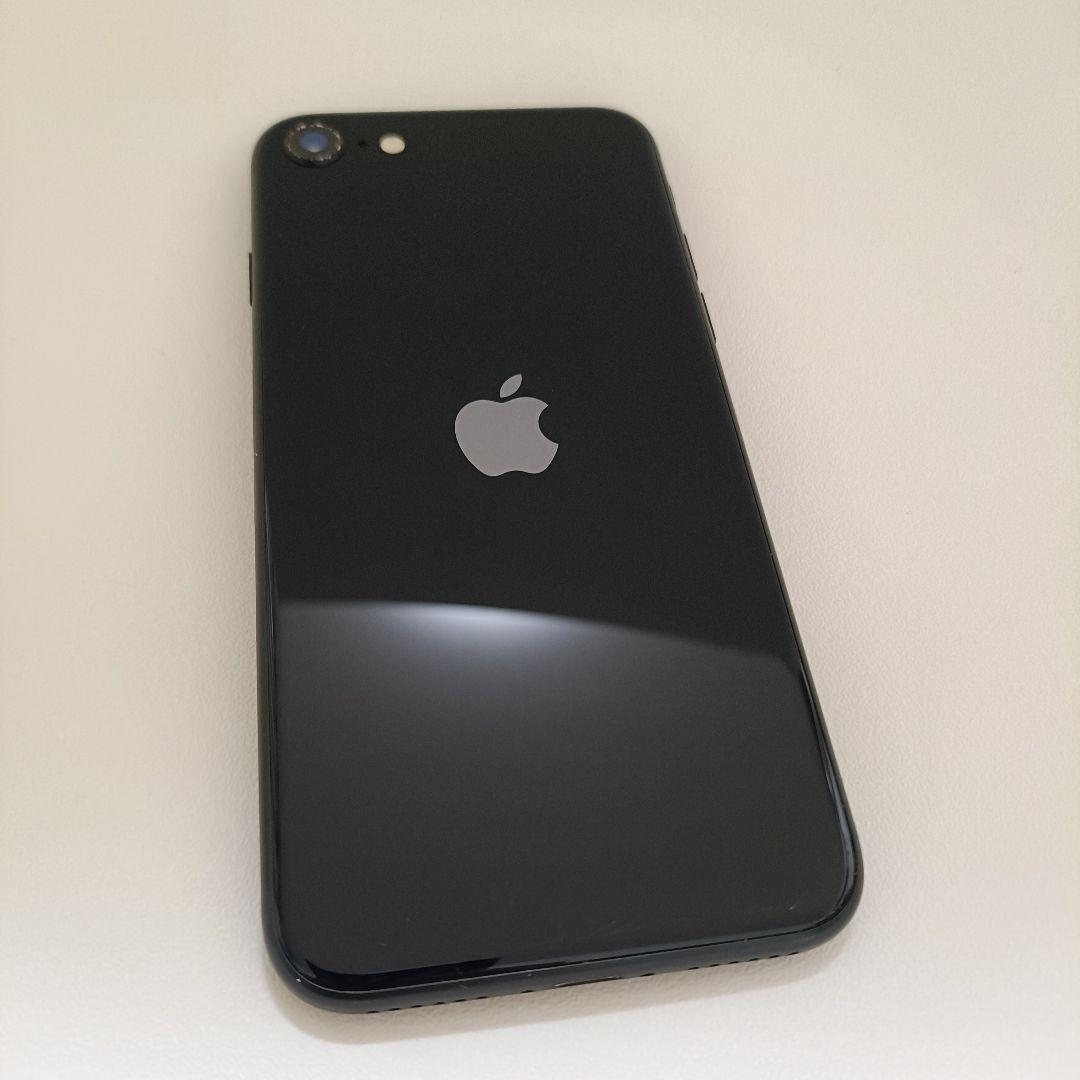 iPhone SE (第3世代)64GB SIMフリー バッテリー残85% 当日発送可iPhoneSE 第3世代 64GB AU版SIMフリー バッテリー85% 中古
