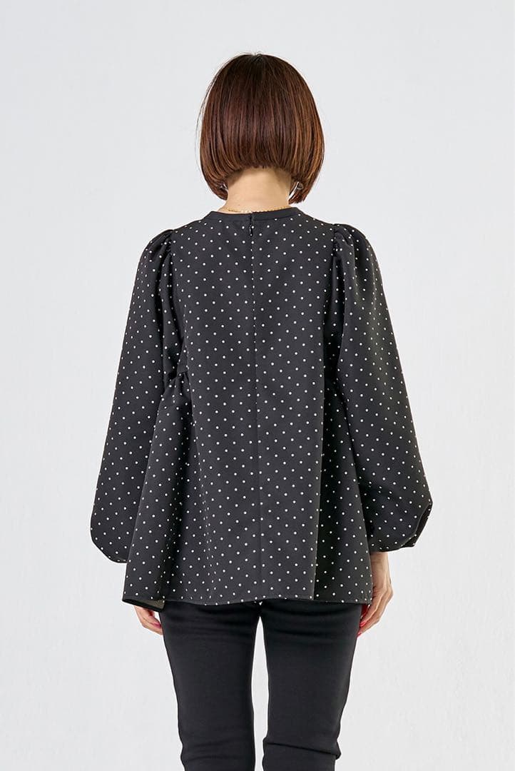 新品未使用タグ付き】yori / ドットサイドギャザーブラウス ネイビー