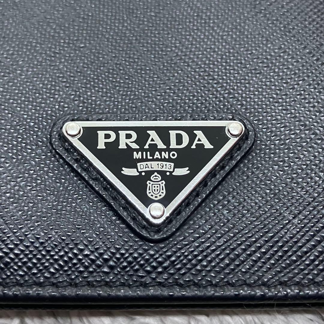 フラットファットさん専用PRADA 二つ折り財布サフィアーノ