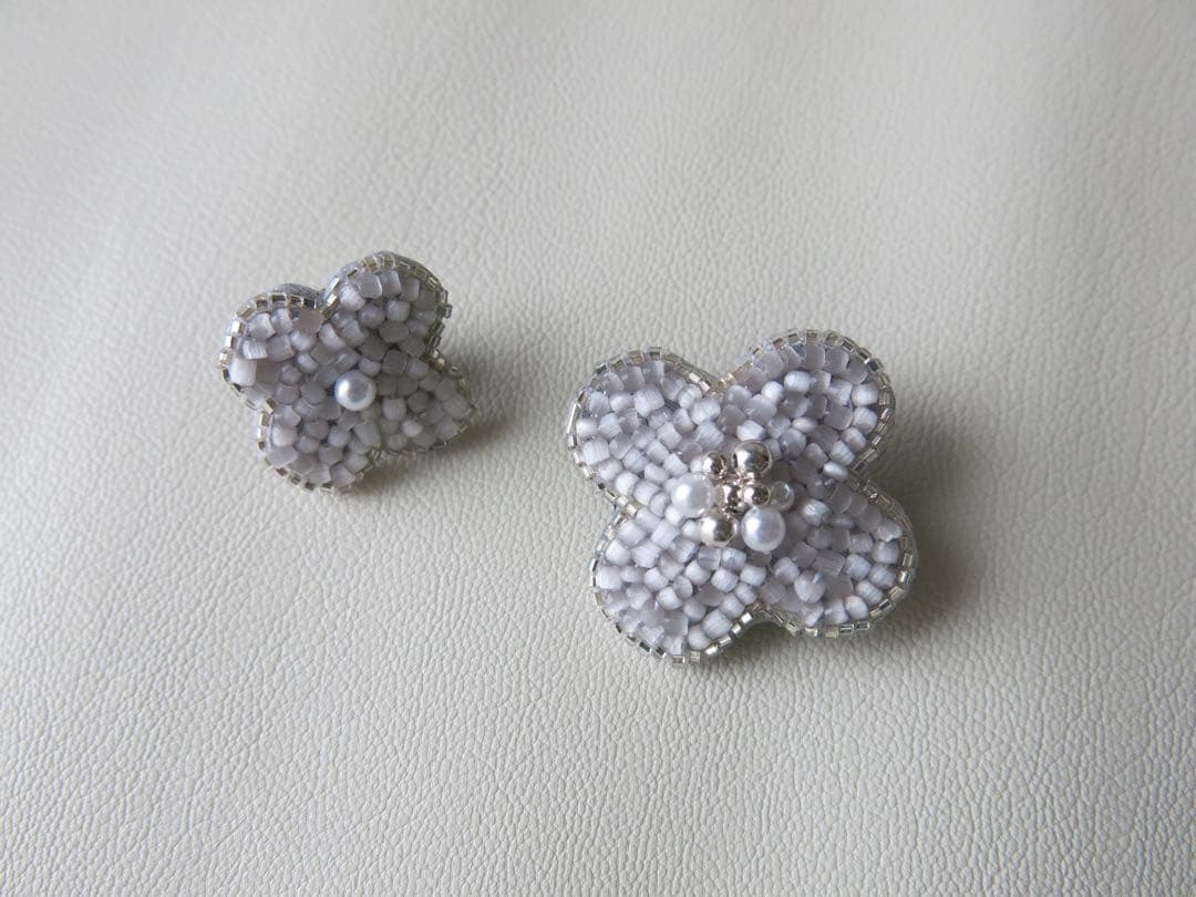 kaesa様専用】オートクチュール刺繍 トゥシューズ・四つ葉シルバーブローチ