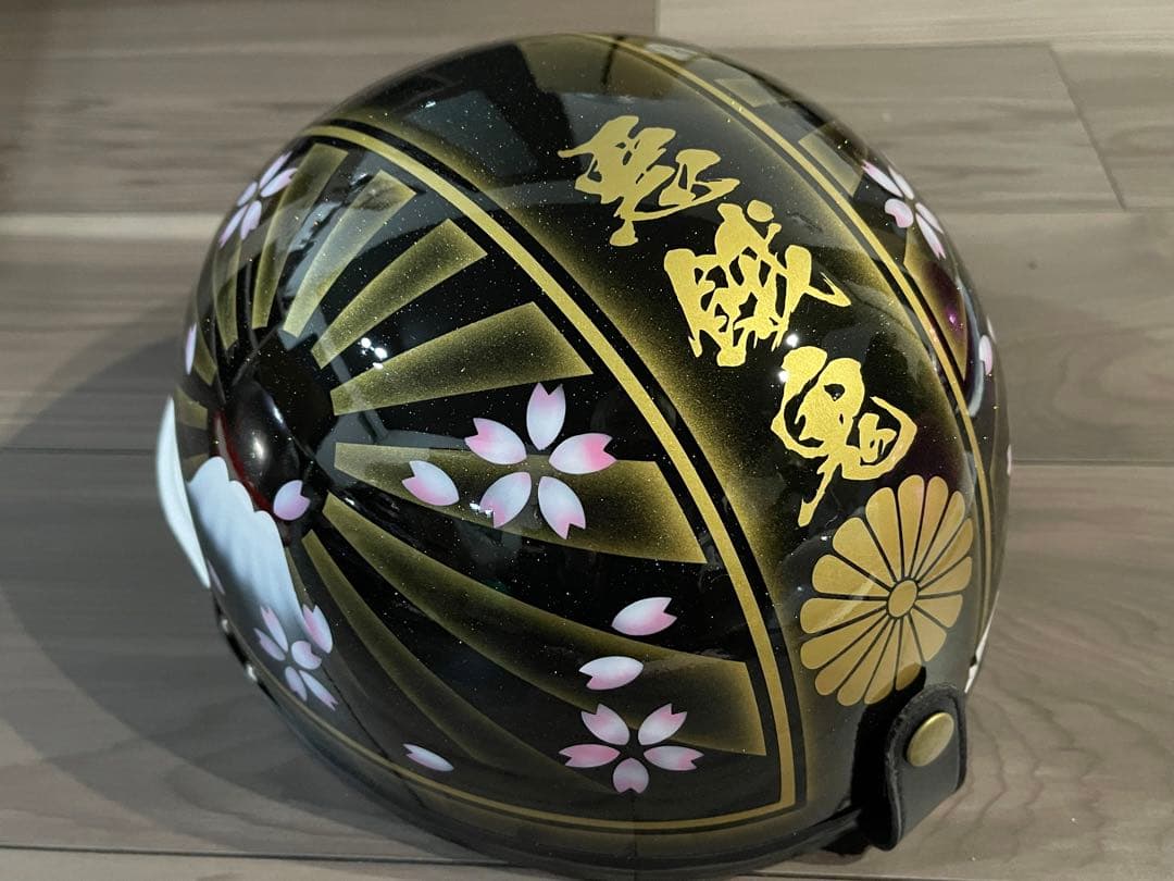 ラメ 富士日章 コルク半 ヘルメット 旧車會 暴走族 三段シート 旭風防 七色ラメ 富士日章 コルク半 ヘルメット 旧車會 暴走族の通販 by paint