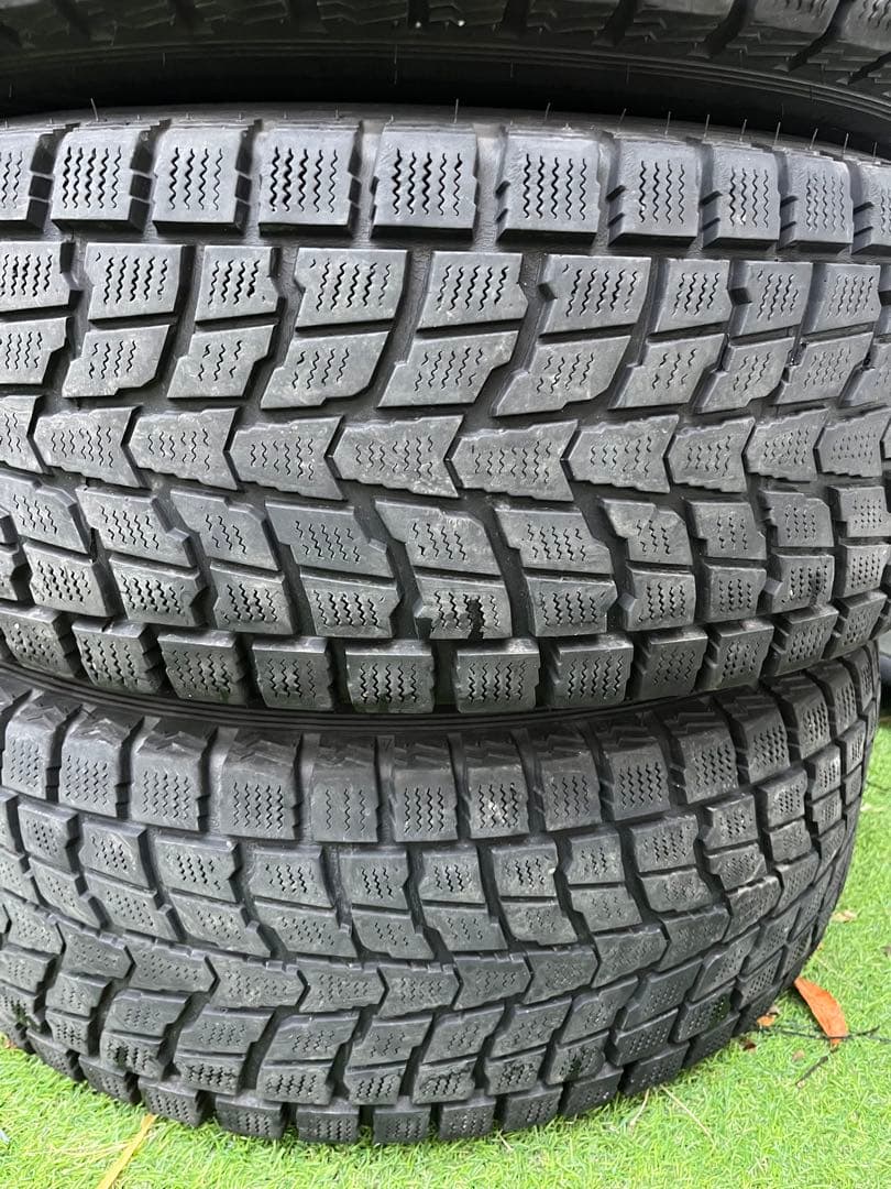 ランクル 70.ホイール スタッドレス 引き取り希望。 - タイヤ