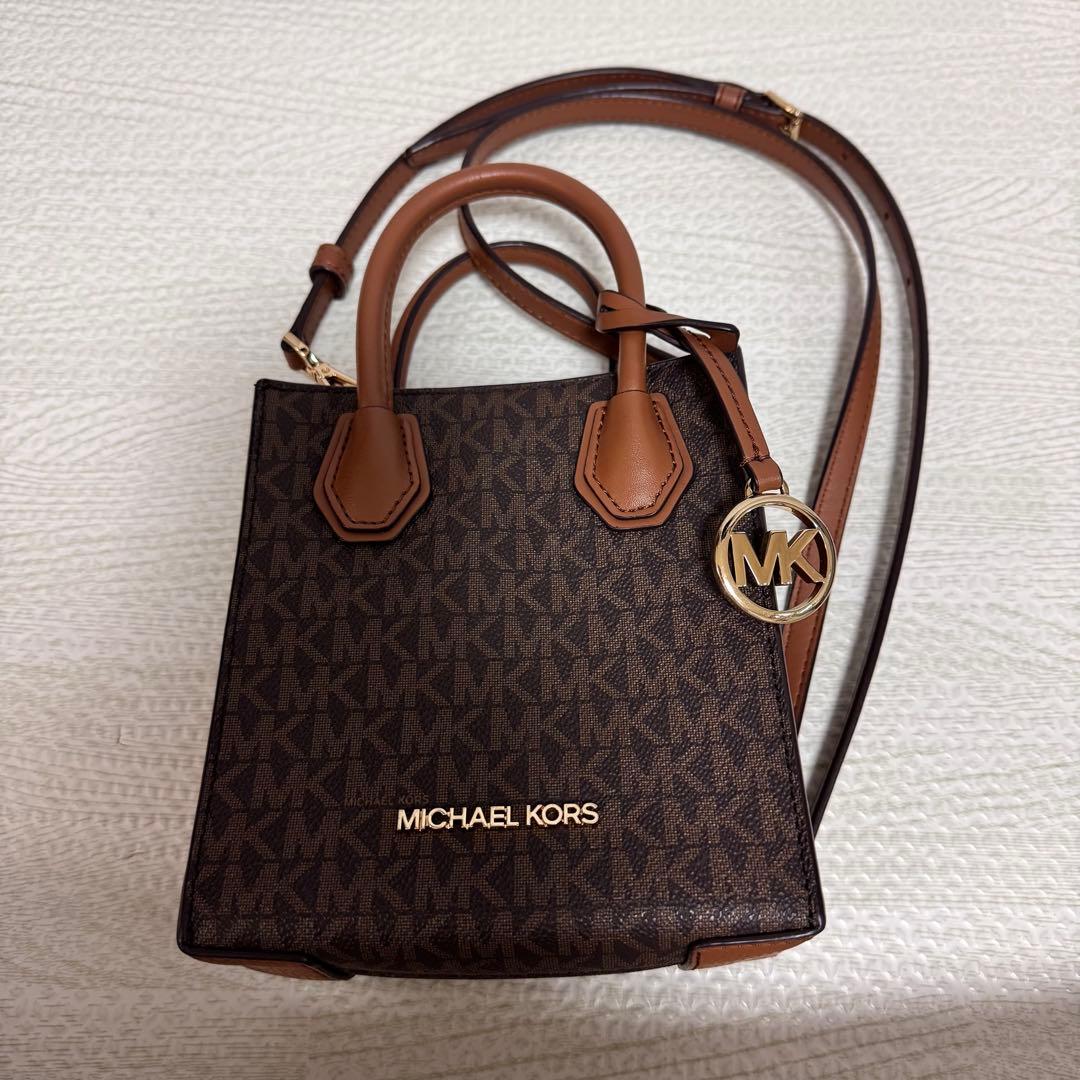 MICHAEL KORS モノグラムショルダーバッグ - メルカリ