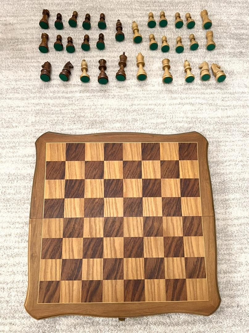 ドイツ製 手作り 木製 折畳み ドイツのアンティーク店で購入♪ チェス盤　 美品 楽天市場】A060708チェスセット チェス盤 駒 ボードゲーム