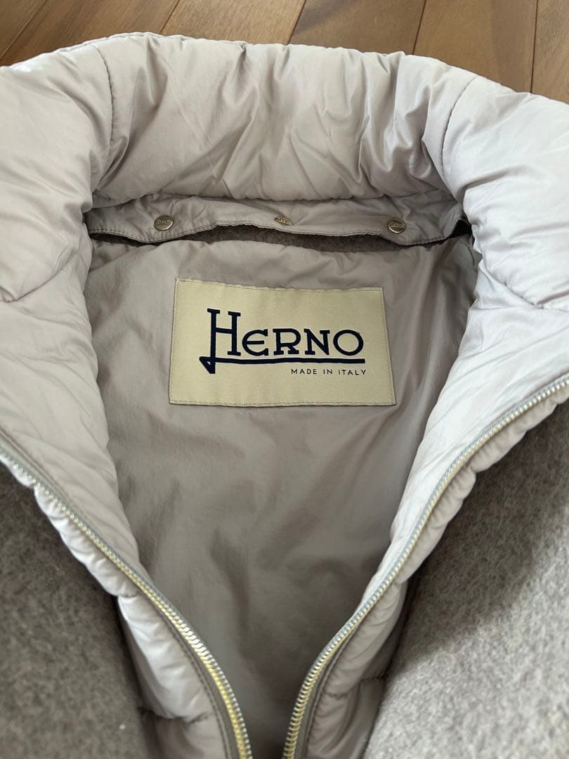 Herno ライトグレー チェスターコート 42