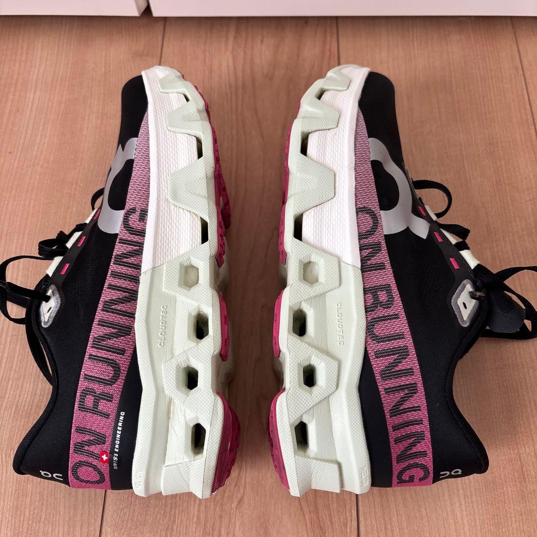 【匿名配送】オン クラウドモンスター ハイパー 25.5cm