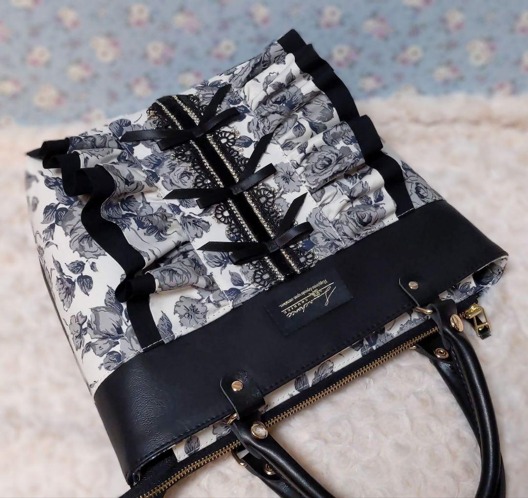 リバティ フラップファスナートート カーライン グレー - メルカリ