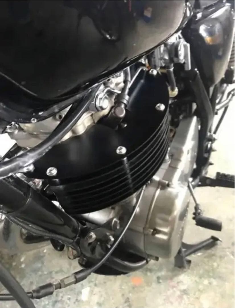 SR400/SR500用のビッグフィンキット新品 渋めのブラック - メルカリ