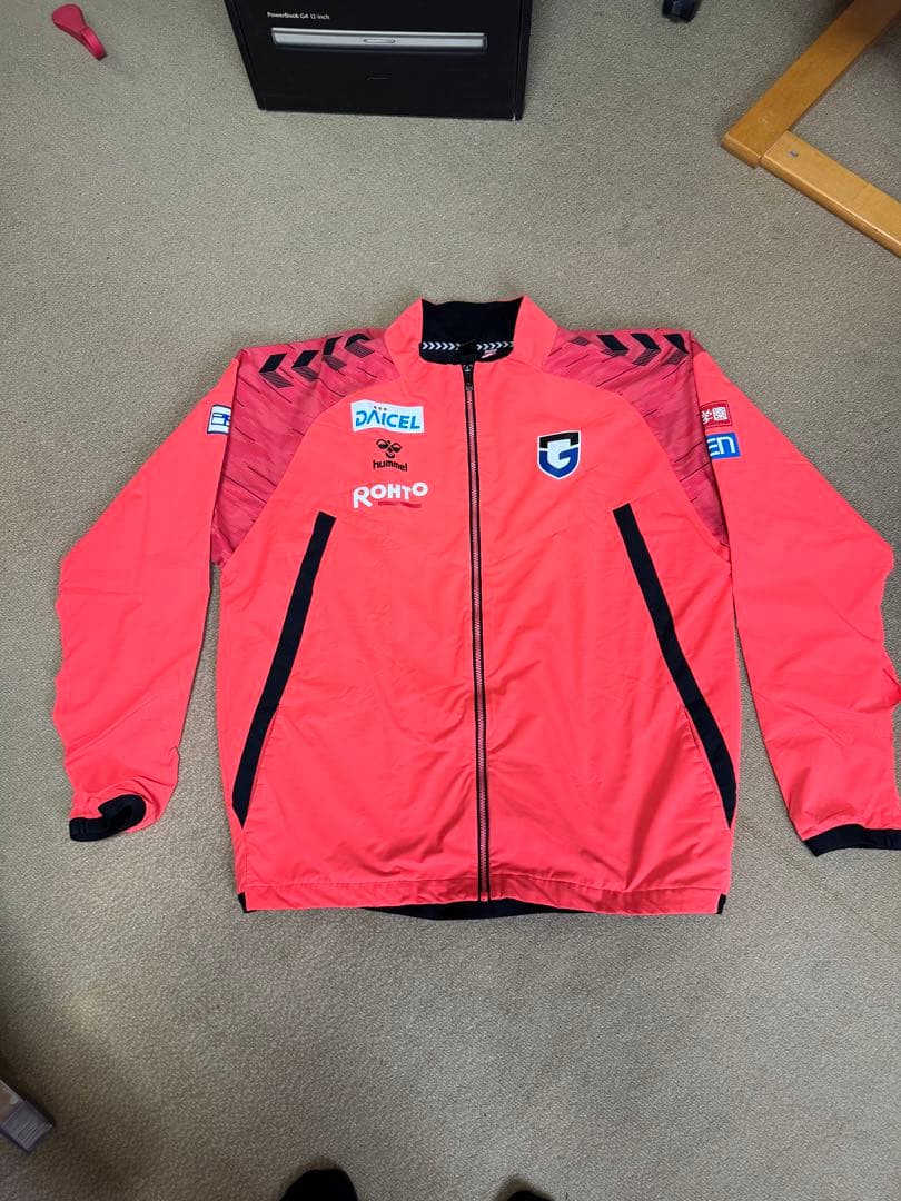 ガンバ大阪 支給品ウォーマー ヒュンメル