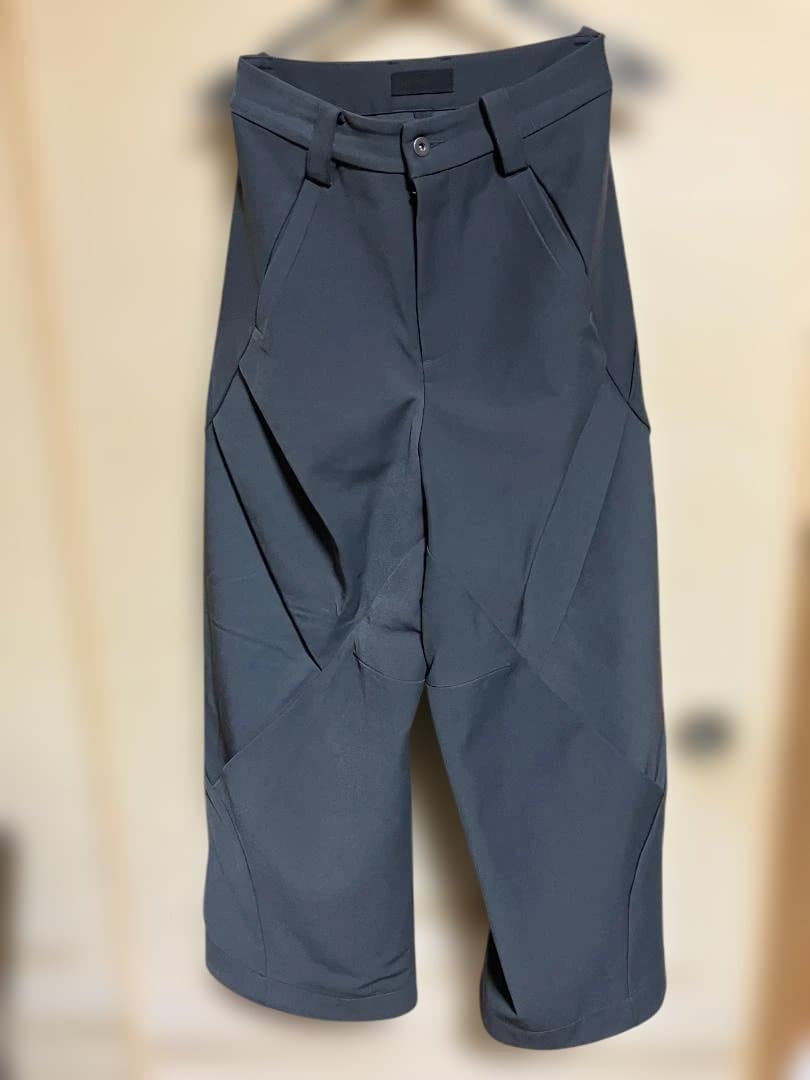 BAOVICTO 変形ワイドパンツ グレー サイズ2 BAOVICTO 変形 ワイドパンツ 23SS 新品 - メルカリ
