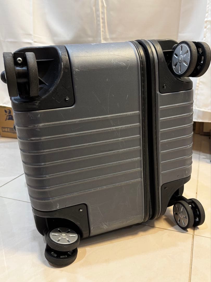 vintagerider様専用 RIMOWA Salsa グレー系マットカラー - メルカリ